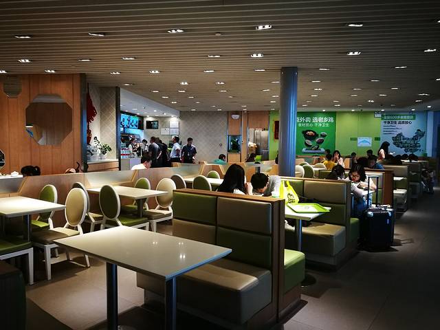 老乡鸡(新桥机场店)