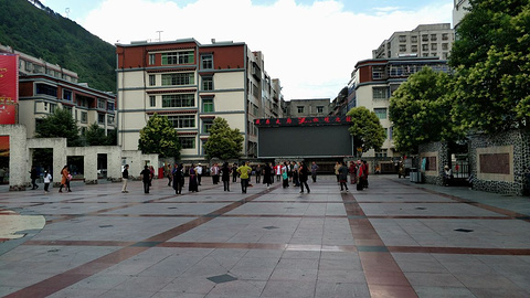 民族广场(应急避难场所)的图片