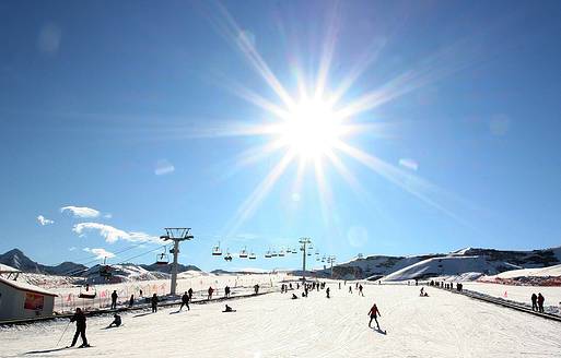 天山天池国际滑雪场