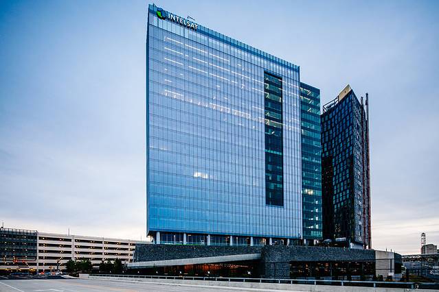 泰森斯角购物中心