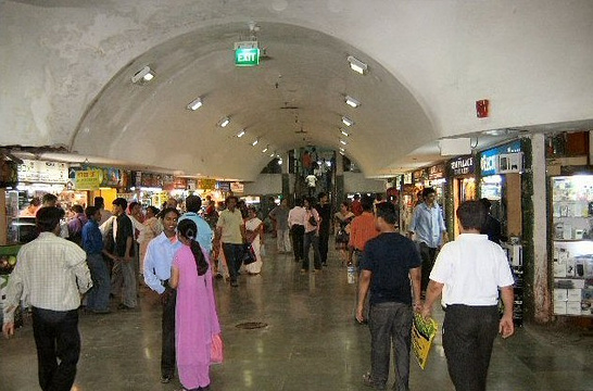 Palika Bazaar地下市场旅游景点图片