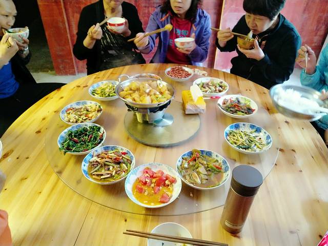 鹿院坪华仔农家