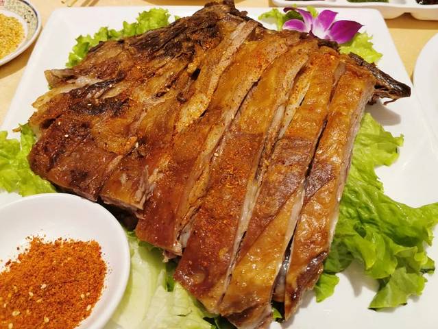 香木香羊大家烤羊庄(全国连锁呼市店)