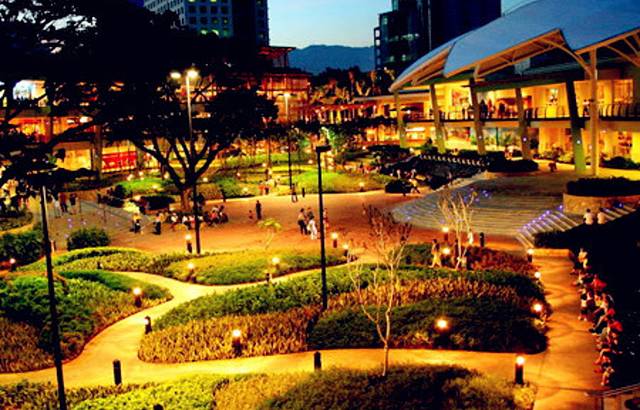 阿亚拉购物中心