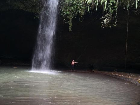 Singsing Waterfall旅游景点图片