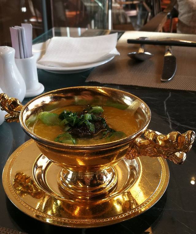 昆明中心皇冠假日酒店·中庭苑咖啡厅海鲜自助