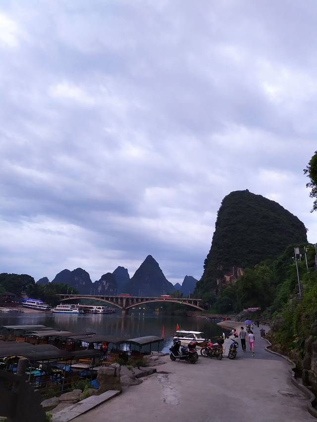 大村门农贸市场(阳朔县自然资源和规划局东北)