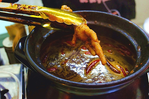 虎泉夜市美食广场