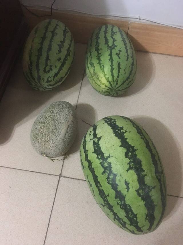 金桥超市(塔中路店)