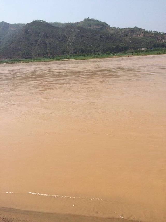 毛主席东渡黄河纪念碑