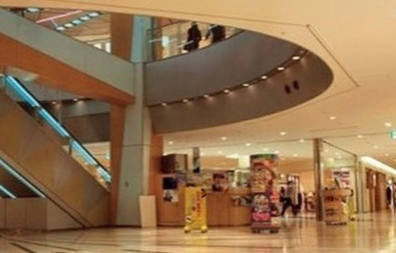 难波CITY购物中心旅游景点图片
