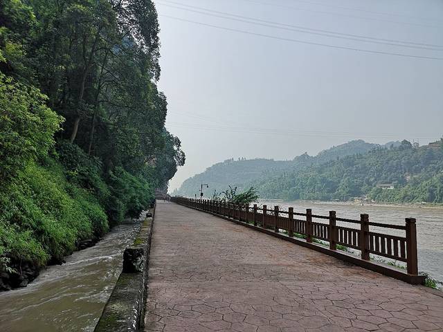 东风堰-千佛岩景区