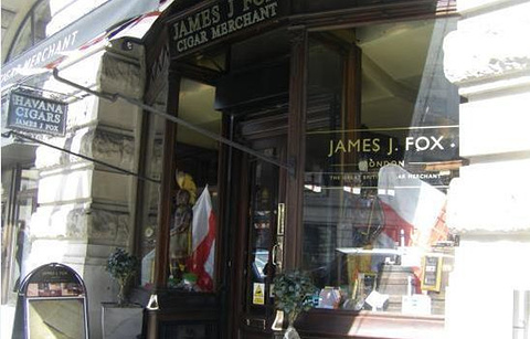 James J. Fox & Robert Lewis雪茄店的图片