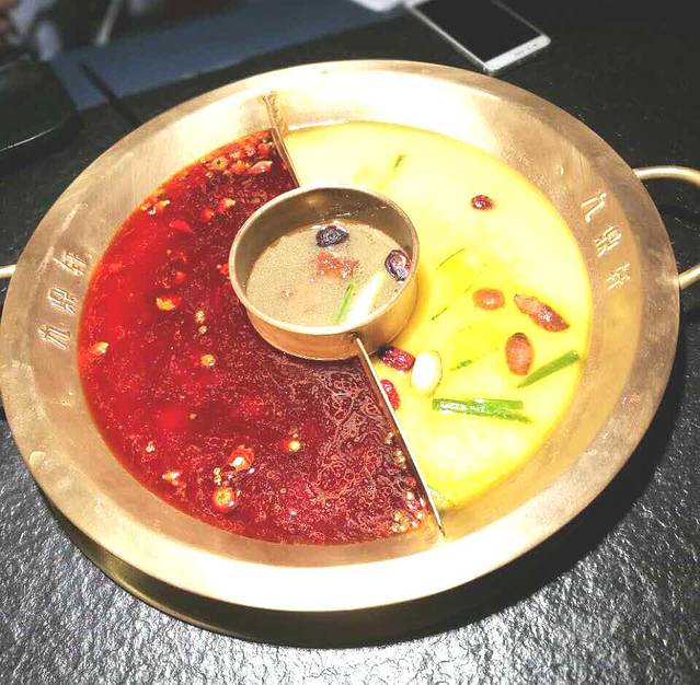 九鼎轩脆毛肚火锅(句容店)