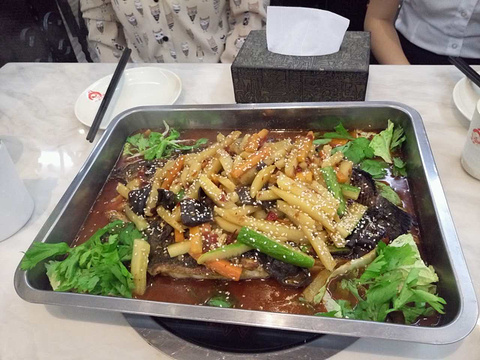 重庆鸡公煲·八味烤鱼(世纪金源广场店)旅游景点图片