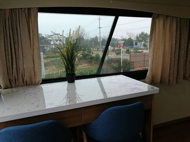 龙湖东院农庄(乡间小路店)