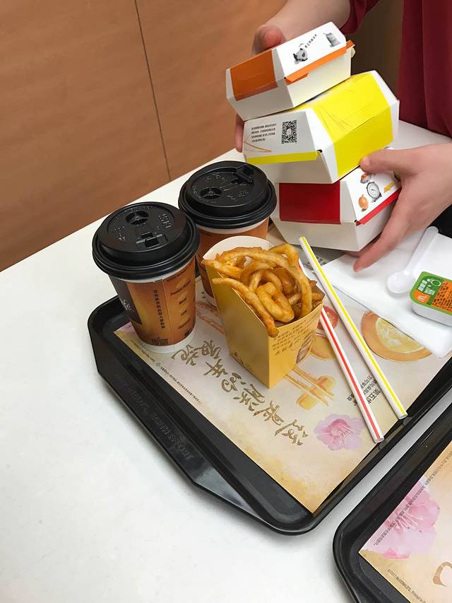 麦当劳(莱西月湖店)