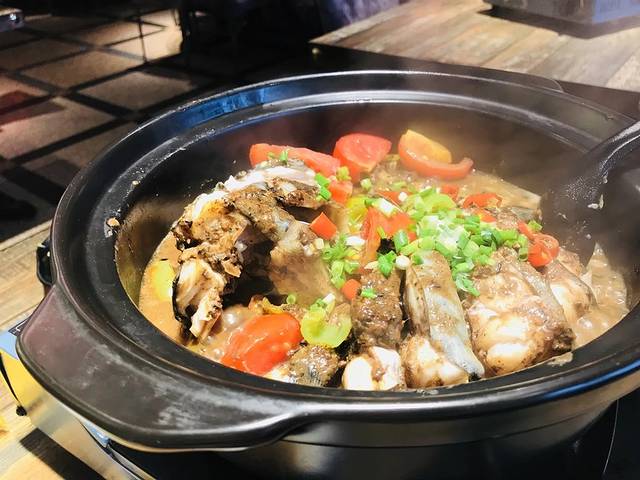 刘姐啤酒鱼音乐餐厅十六年老店(抗战路店)