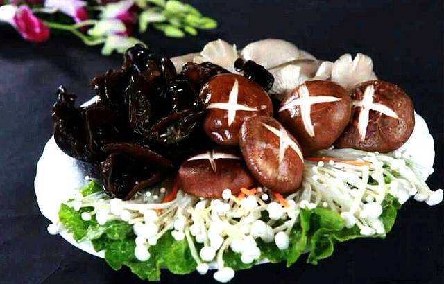 李二鲜鱼村(武当山店)