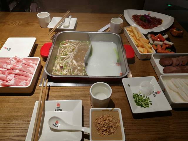 侯氏火锅(泰华店)