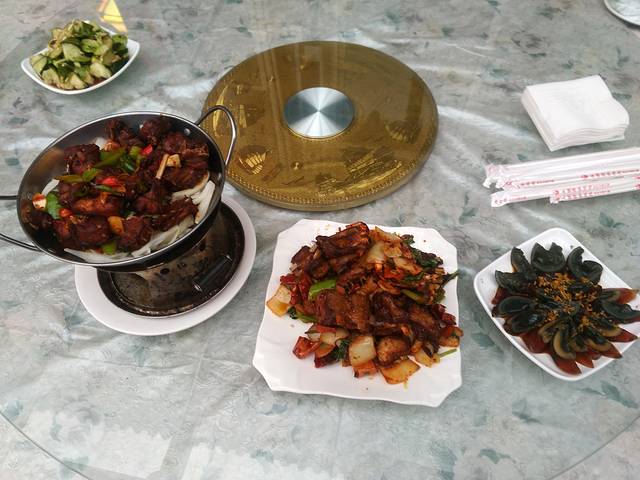 群策群丽农家院餐厅