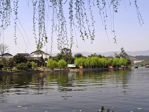 莲花湖旅游景点图片