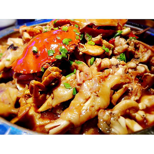 胖哥俩肉蟹煲(中大银泰城店)