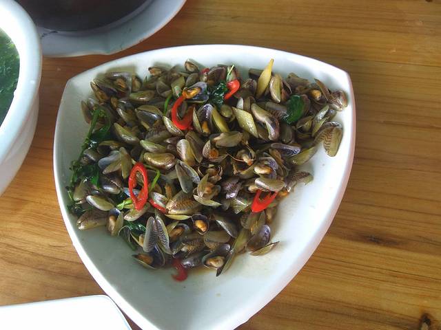 南澳逸发渔村彩虹居