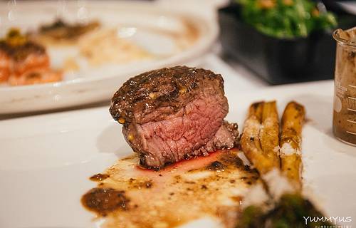 澳西亚牛扒海鲜烧烤