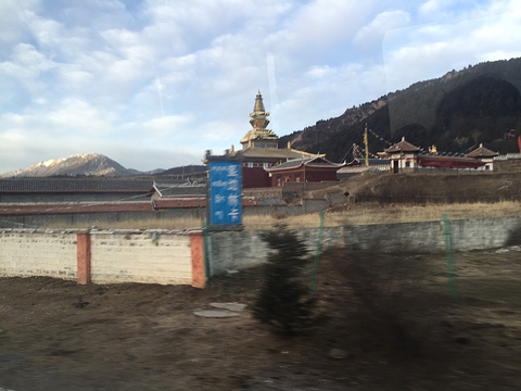 小西天尕咪寺旅游景点图片