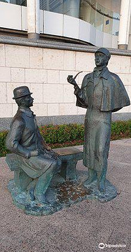 Monument to Sherlock Holmes and Dr. Watson
