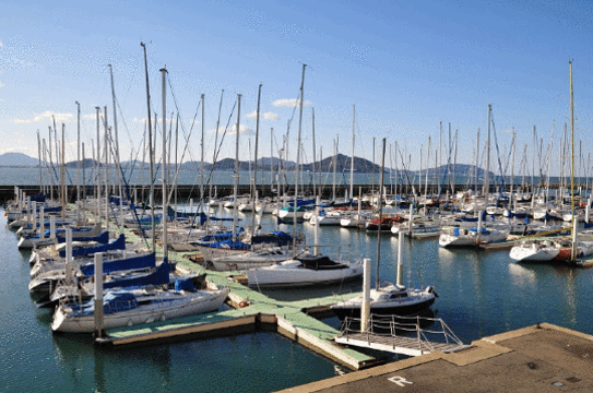 Fukuoka City Yacht Harbor旅游景点图片