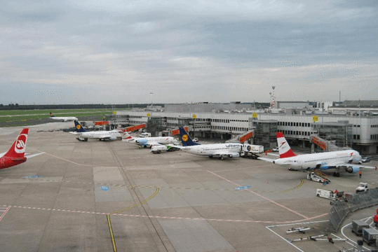 杜塞尔多夫机场露台旅游景点图片