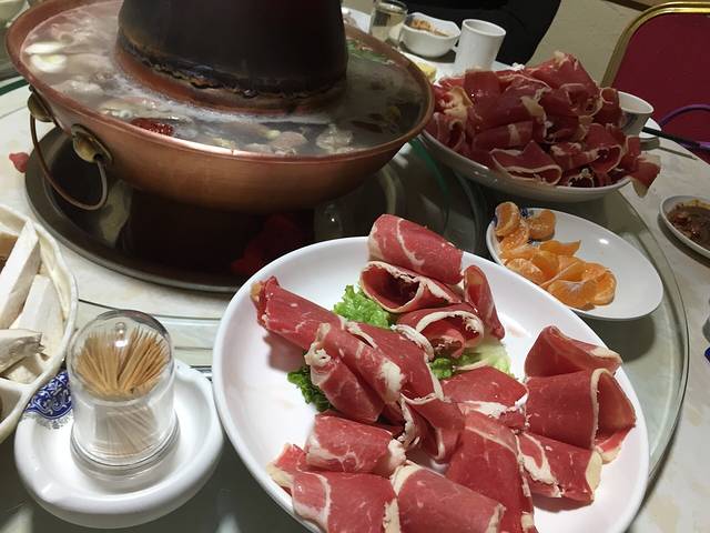 巴音杭盖火锅店