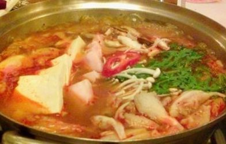 故乡家韩国料理(丹东街店)