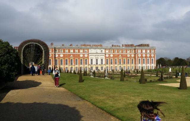 白金汉宫国王画廊