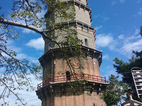 龙湫宝塔