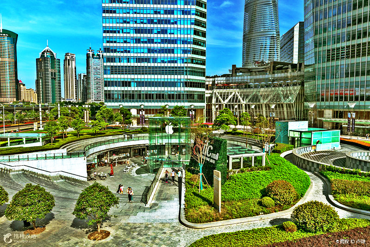"上海国金中心位处陆家嘴核心金融区，极致地段尽显繁华，将成为上海购物及商业的显赫新地标_上海ifc商场"的评论图片