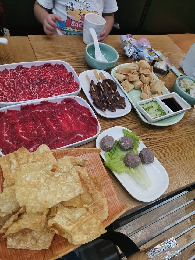 潮界(绿地缤纷城店)