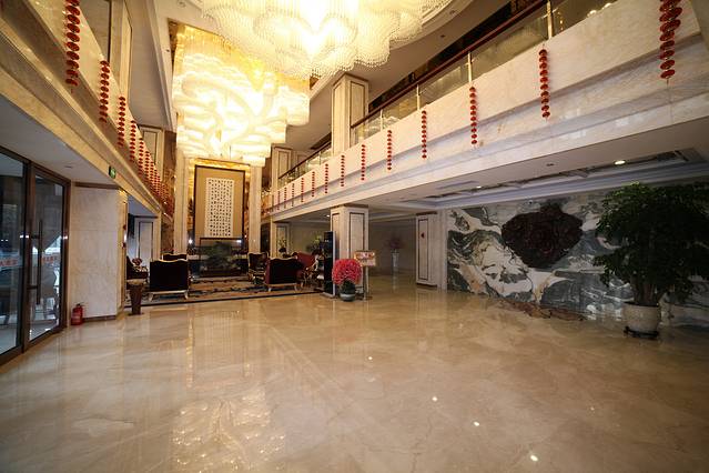 润增大酒店自助餐厅