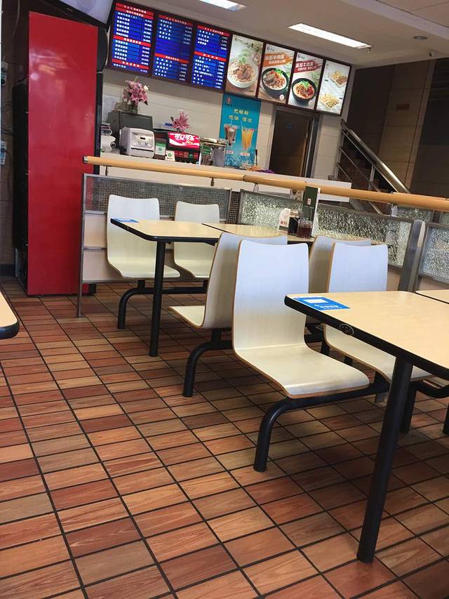 李先生牛肉面大王(龙泽店)