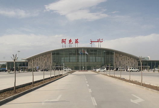 红旗坡机场旅游景点图片