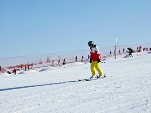 狼牙山滑雪场旅游景点图片