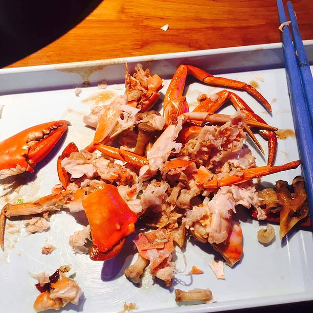 胖哥俩肉蟹煲(青岛新都心凯德店)