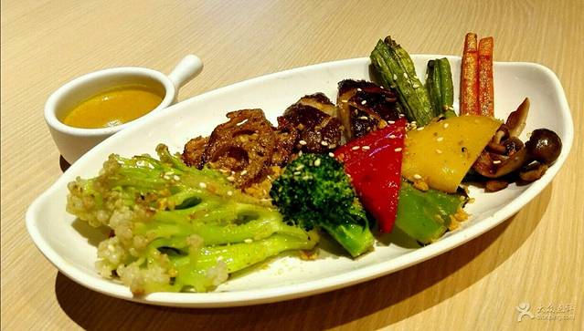 来龙里精致东南亚餐室(时代天街店)