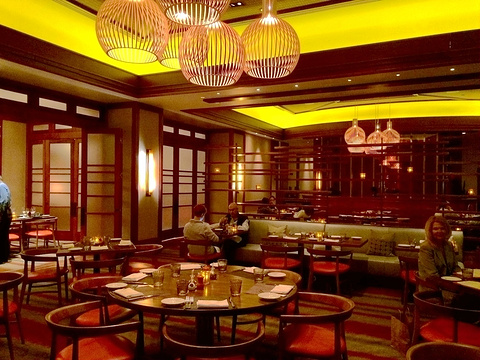 Veranda at Four Seasons旅游景点图片