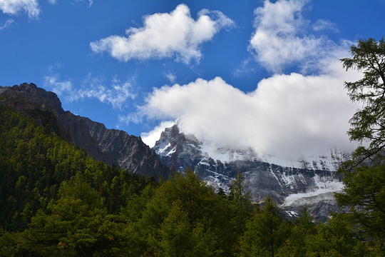 牛朗神山旅游景点图片