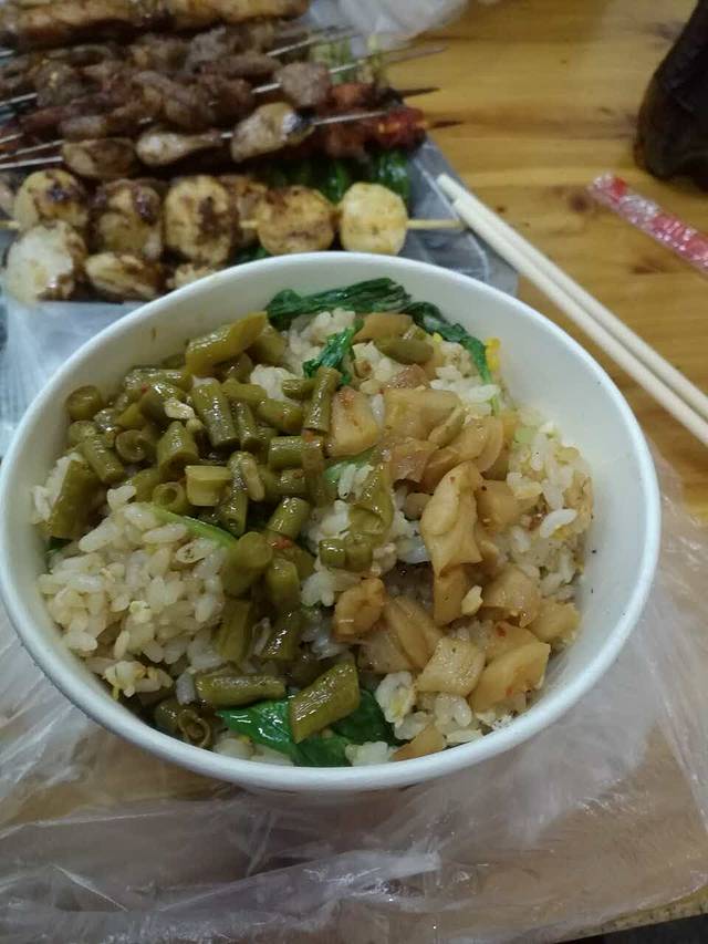 阿伟餐厅(老虎桥店)