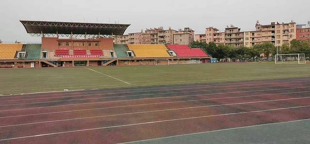 景德镇陶瓷学院