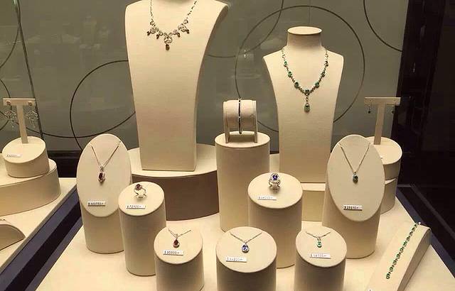 周大福（铜锣湾崇光店）